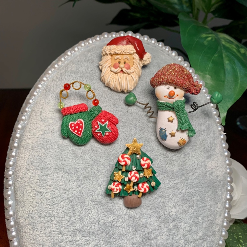 4 Holiday Christmas Brooches, Old World Rustic Style - Picture 7 of 11